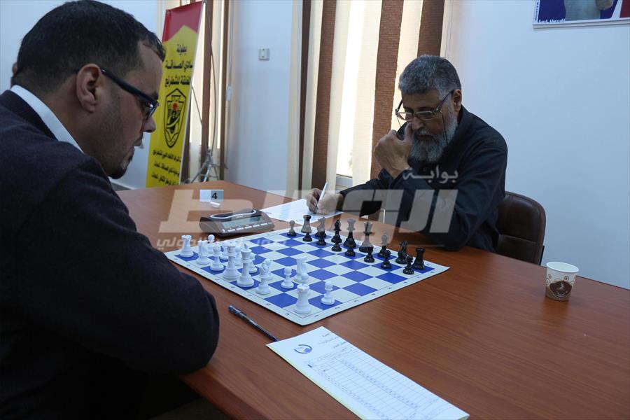 تواصل فعاليات بطولة نادي الصداقة للشطرنج في شحات