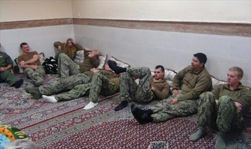 البحرية الأميركية تحقق في ملابسات توقيف زورقين بإيران
