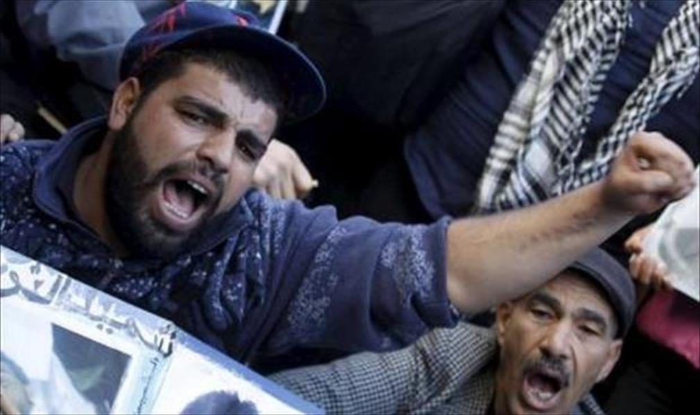 تونس تفرض حظر تجول في القصرين عقب إصابة 14 متظاهرًا