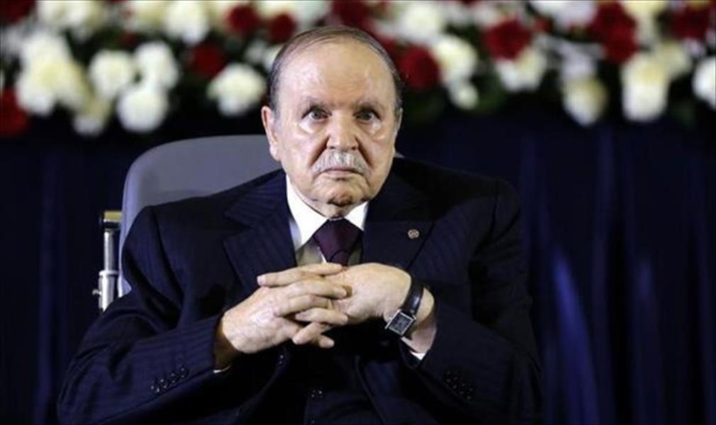 بوتفليقة يترأس «اجتماع حرب» موسعًا لبحث الوضع في ليبيا