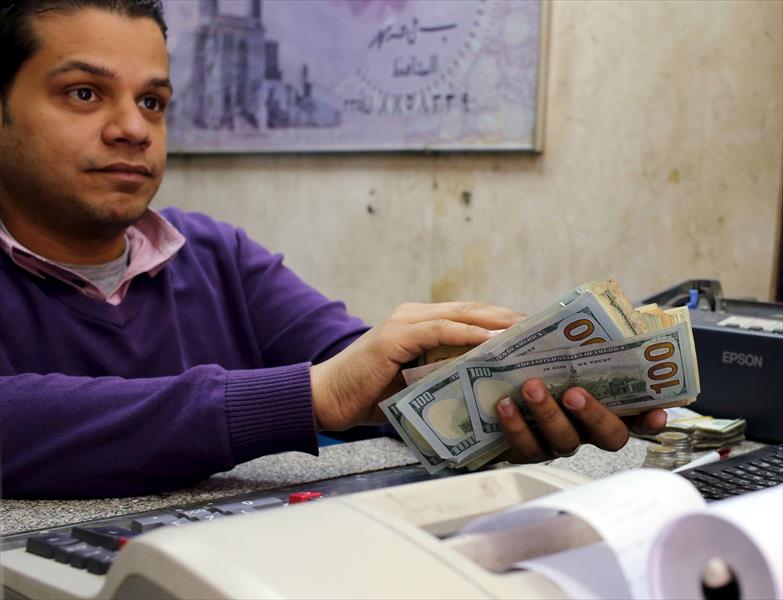 الجنيه المصري مستقر أمام الدولار