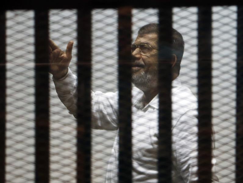اليوم.. استئناف محاكمة مرسي وآخرين في «التخابر مع قطر»