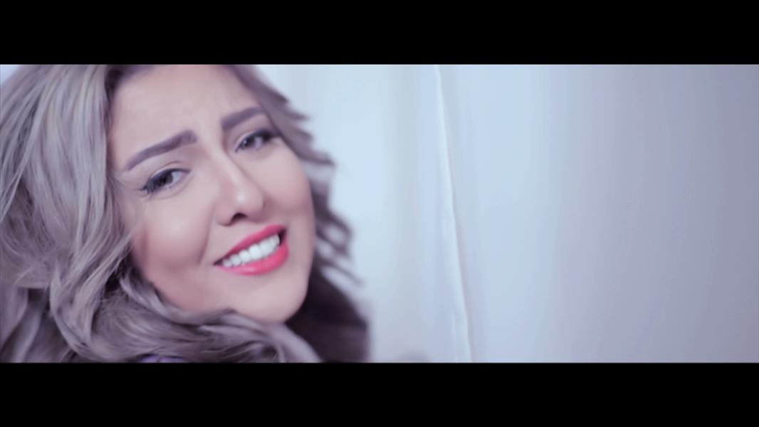 بالفيديو: مي كساب تعيد غناء «كان فاضل» لمحمد منير