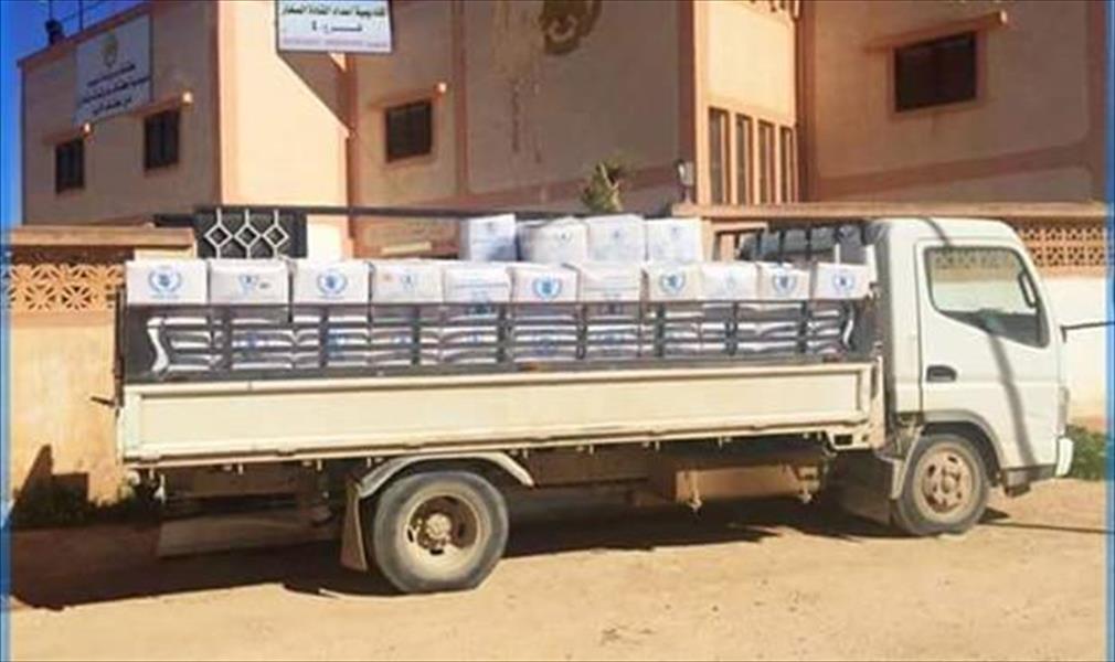 وصول مساعدات غذائية إلى نازحي بلدية الأبيار