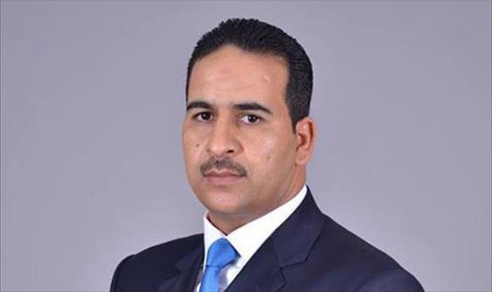 النائب فوزي النويري: على النواب اللجوء للقضاء للحد من عبثية رئاسة المجلس