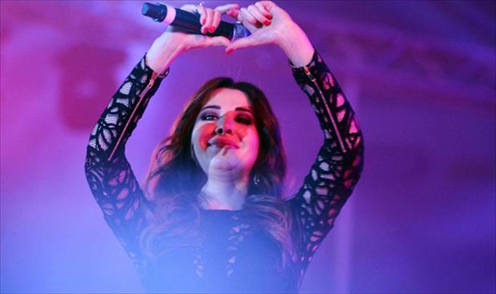 بالصور: نانسي عجرم تدعم السياحة بحفل غنائي في مصر