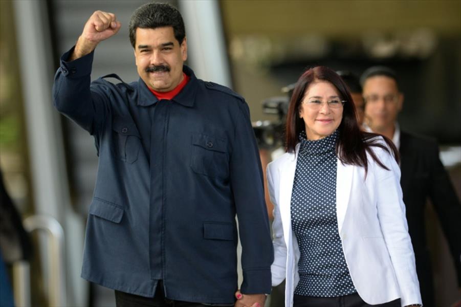 المعارضة الفنزويلية تنظم استفتاء لعزل الرئيس مادورو