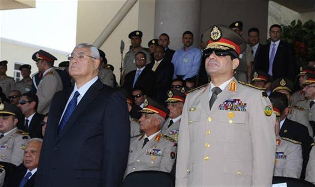 منصور: مؤسسات الدولة هي الحاكمة في مصر وليس السيسي