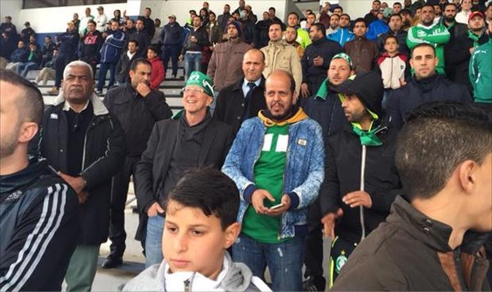كوبلر يستخدم «دبلوماسية كرة القدم» ويشجع الكرة الليبية