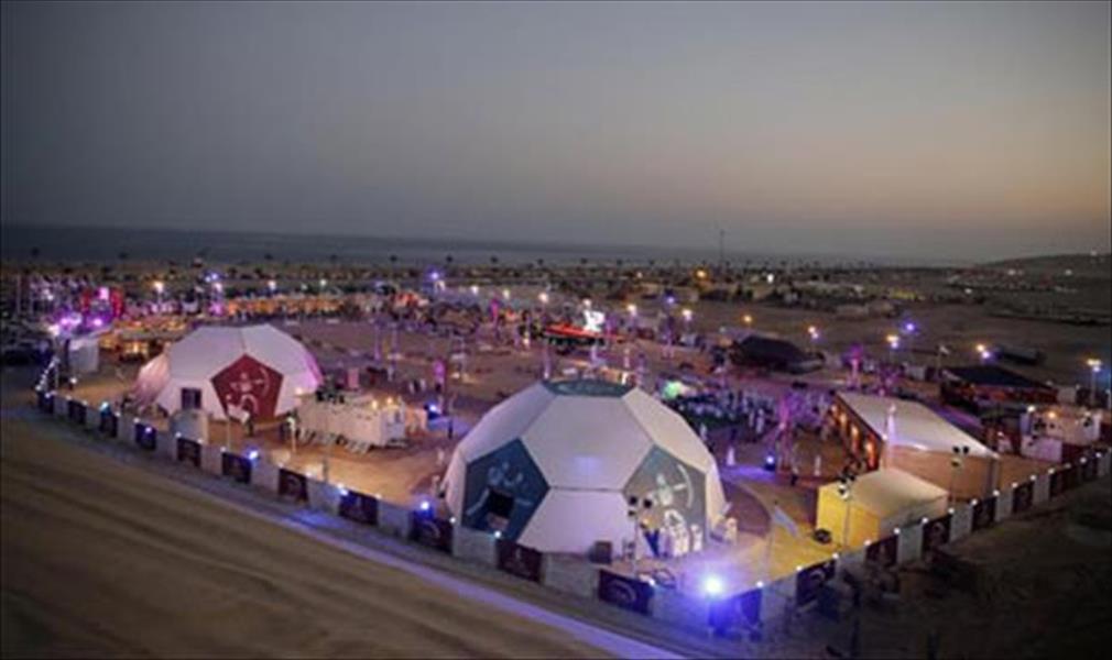قطر تلجأ إلى المخيمات لإنقاذ مونديال 2022