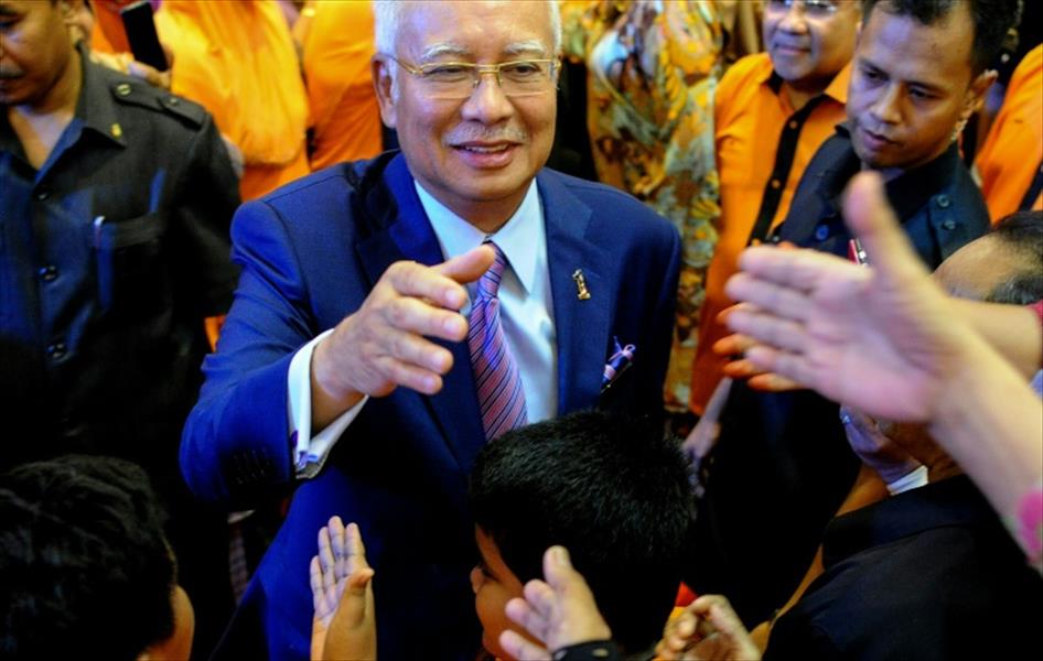 مهاتير محمد يطالب رئيس الوزراء الماليزي برد ملايين الدولارات للدولة