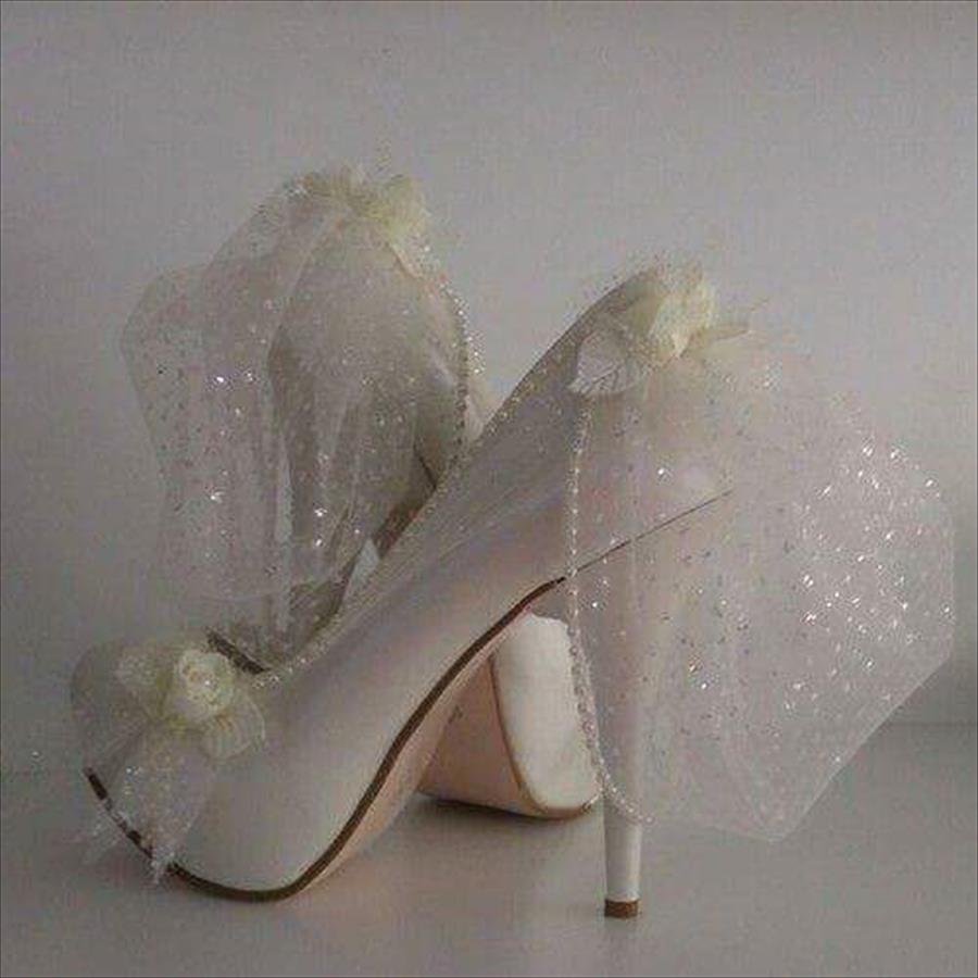 أحذية أنيقة ومريحة للعروس