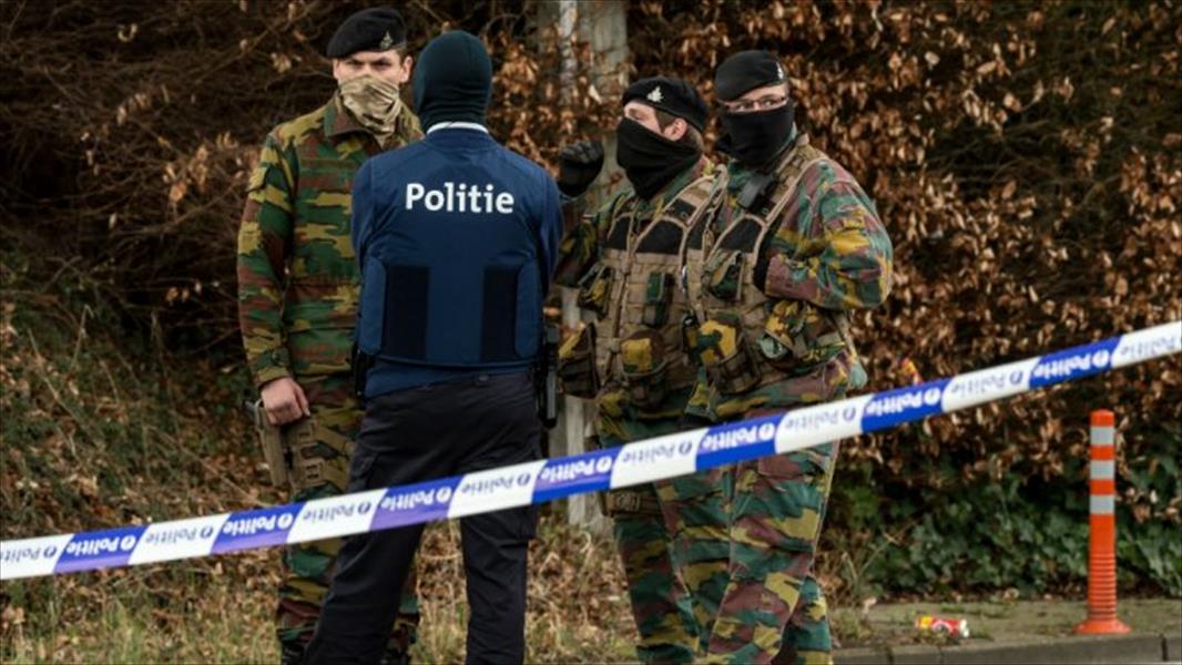 اتهام مشتبه به ثالث في التخطيط لهجوم «إرهابي» بفرنسا
