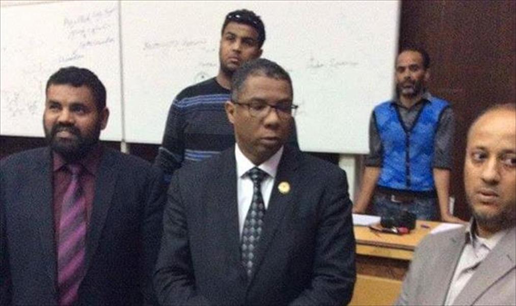 وزير الحكم المحلي يتفقد سير امتحانات دورات النقل البحري ببنغازي