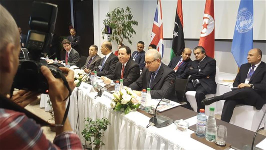 بدء اجتماع كبار المسؤولين لدعم حكومة الوفاق في تونس
