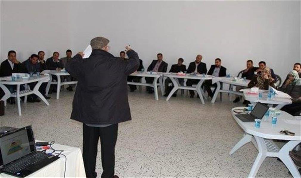 محاضرة ثقافية بجامعة السنوسي في البيضاء عن إدارة الاجتماعات الفعَّالة