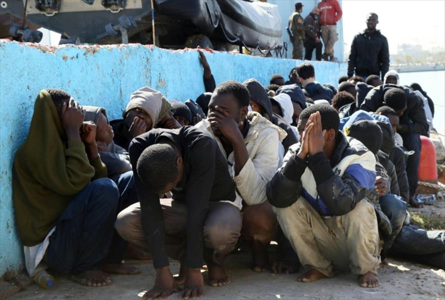 خفر السواحل يعيد 649 مهاجرًا إلى ليبيا