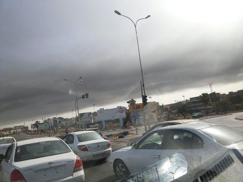 غيمة سوداء تخيم على سماء بنغازي