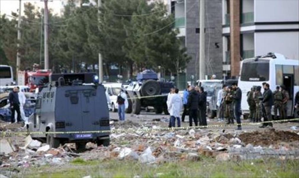 مقتل 4 جنود وإصابة اثنين آخرين في انفجار قنبلة بتركيا