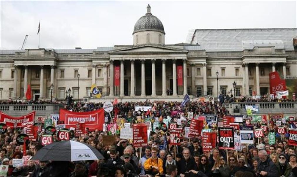 آلاف البريطانيين يتظاهرون ضد سياسة التقشف
