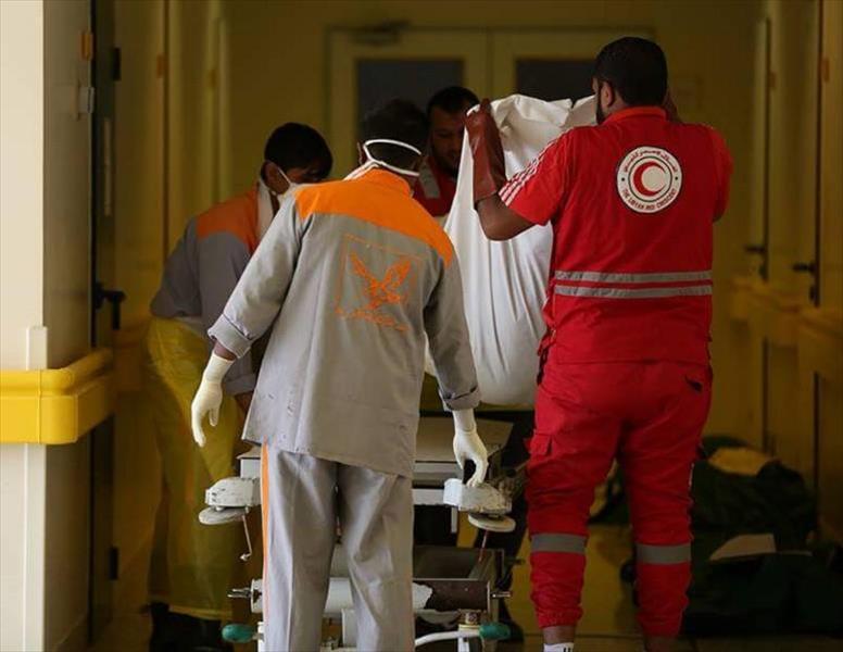 «الهلال الأحمر» ببنغازي يدفن 13 جثة مجهولة الهوية