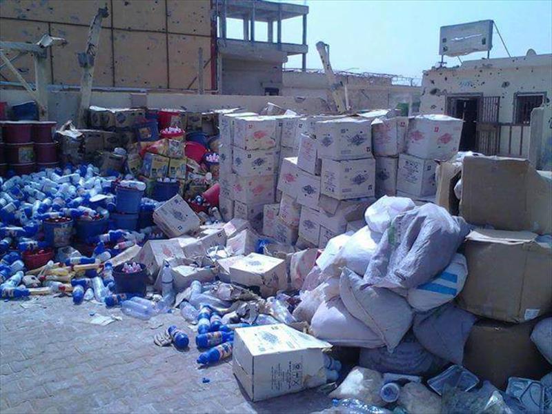 الحرس البلدي ببنغازي يتلف أغذية وأدوية منتهية الصلاحية