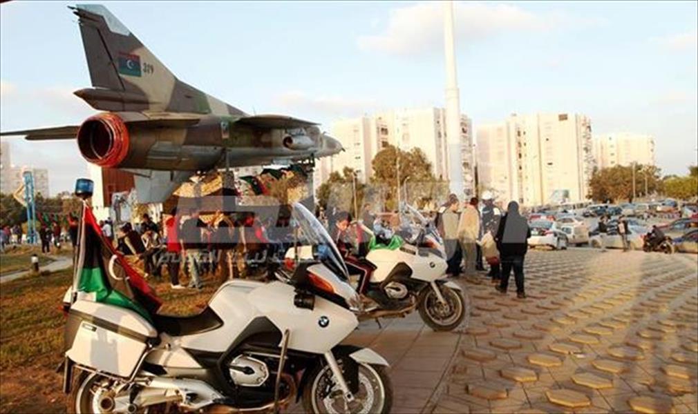 بالصور: بنغازي تحتفل بالذكرى الثالثة لصمودها أمام "كتائب القذافي"