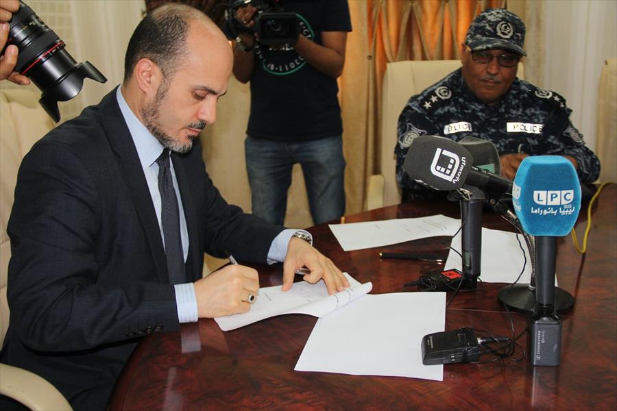 بالصور.. «الرئاسي» يتسلم 3 مقرات وزارية جديدة