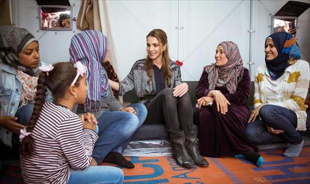 الملكة رانيا تدعو إلى فتح ممر «قانوني» للاجئين في أوروبا