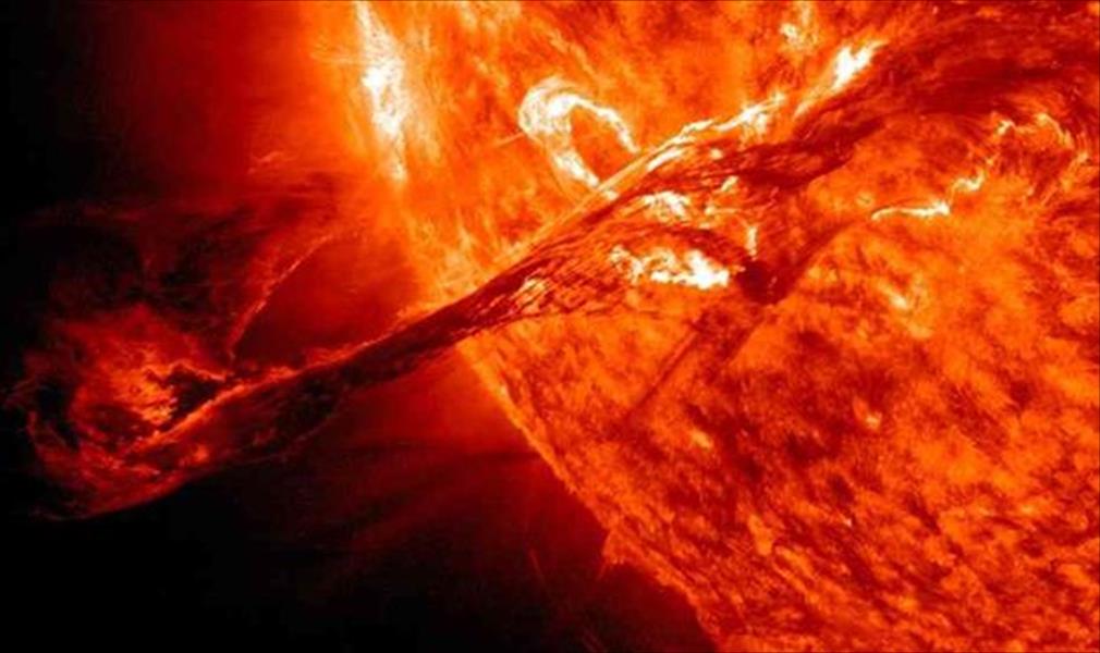 تفادي الأرض انفجارات شمسية أنقذ الكهرباء والأقمار الصناعية