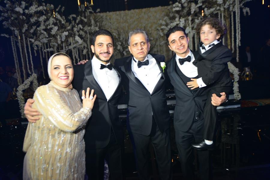 بالصور: نجوم الفن والإعلام في زفاف كريم السبكي وشهد