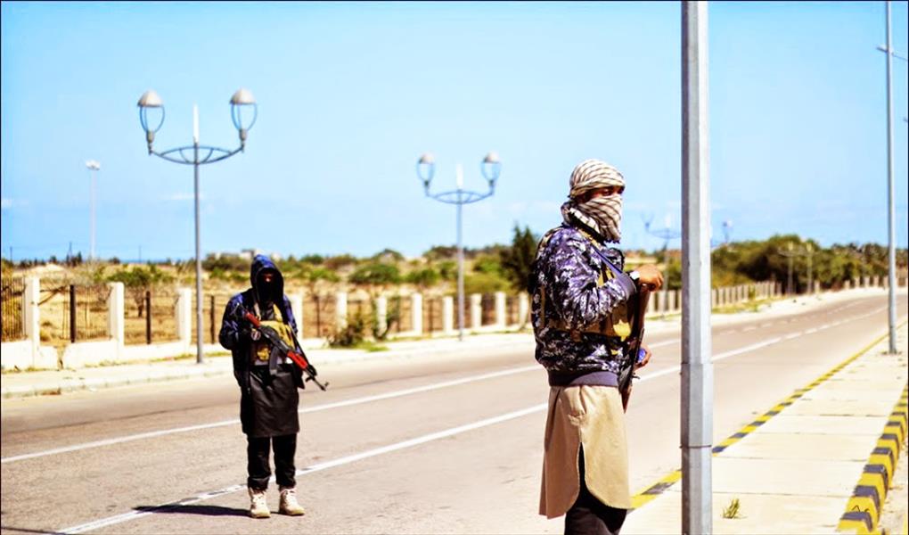 «داعش» يستولي على 6 شاحنات غذائية على طريق أبوقرين ـ أبونجيم
