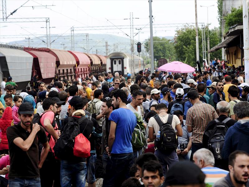 دير شبيجل: ألمانيا تعتزم إنفاق 93.6 مليار يورو على اللاجئين