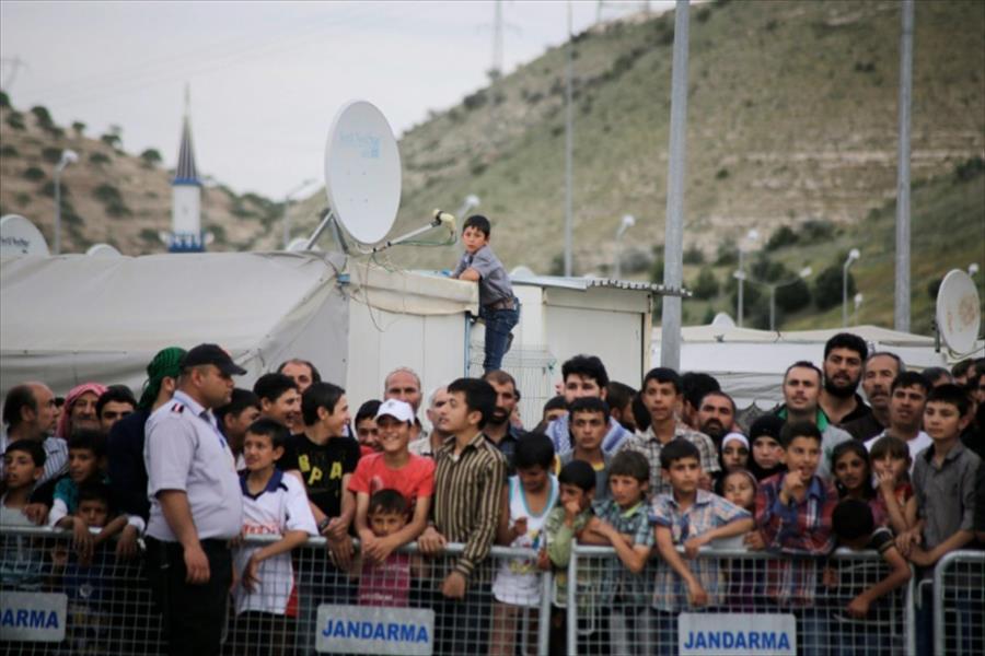 الاتحاد الأوروبي مستعد لاستقبال 12 ألف لاجئ من تركيا