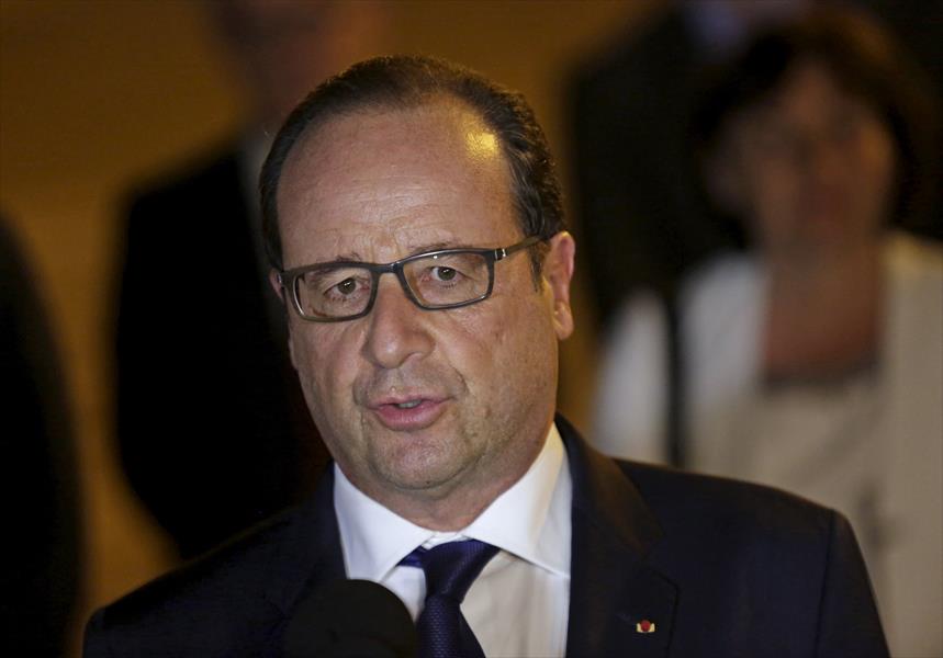 الرئيس الفرنسي يؤكد تحطم الطائرة المصرية