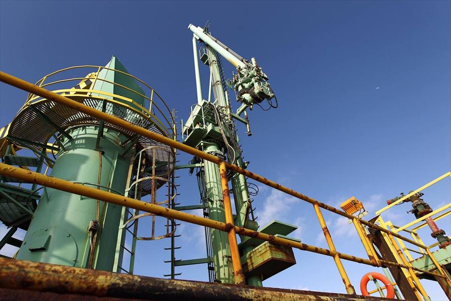 «بلومبرغ» تتوقع تعافي إنتاج النفط عقب استئناف العمل بالحريقة