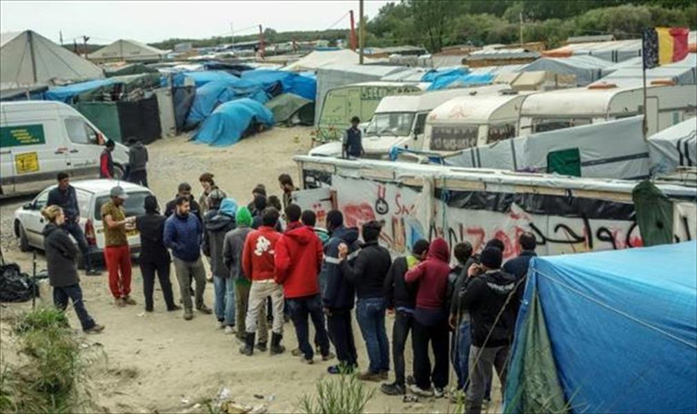 إصابة 40 شخصا في مشاجرات بمخيم للاجئين بفرنسا