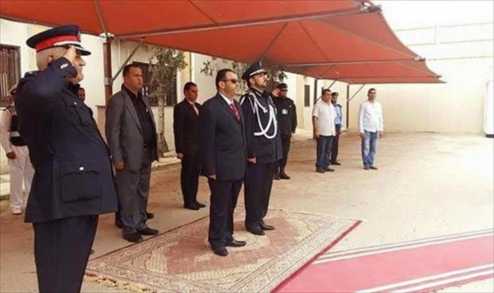 العارف الخوجة يتسلم مقر وزارة الداخلية في طرابلس
