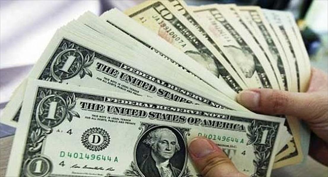 الدولار يرتفع أمام الين بعد تلميحات «المركزي» الأميركي