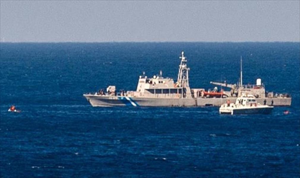 غرق قارب يقل مئات المهاجرين قبالة سواحل كريت اليونانية