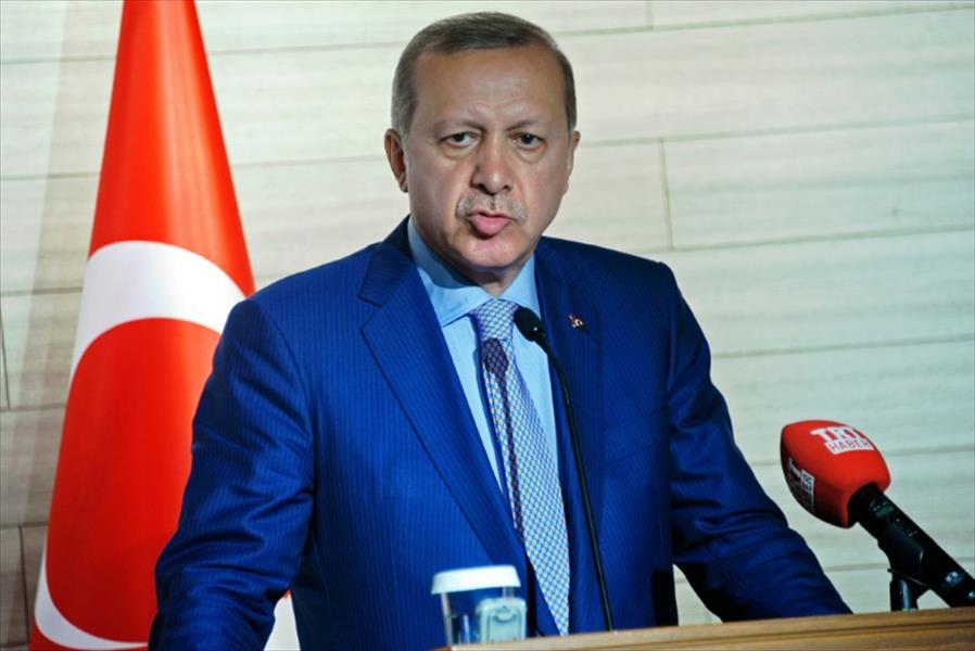 إردوغان يدعو التركيات إلى زيادة عدد السكان