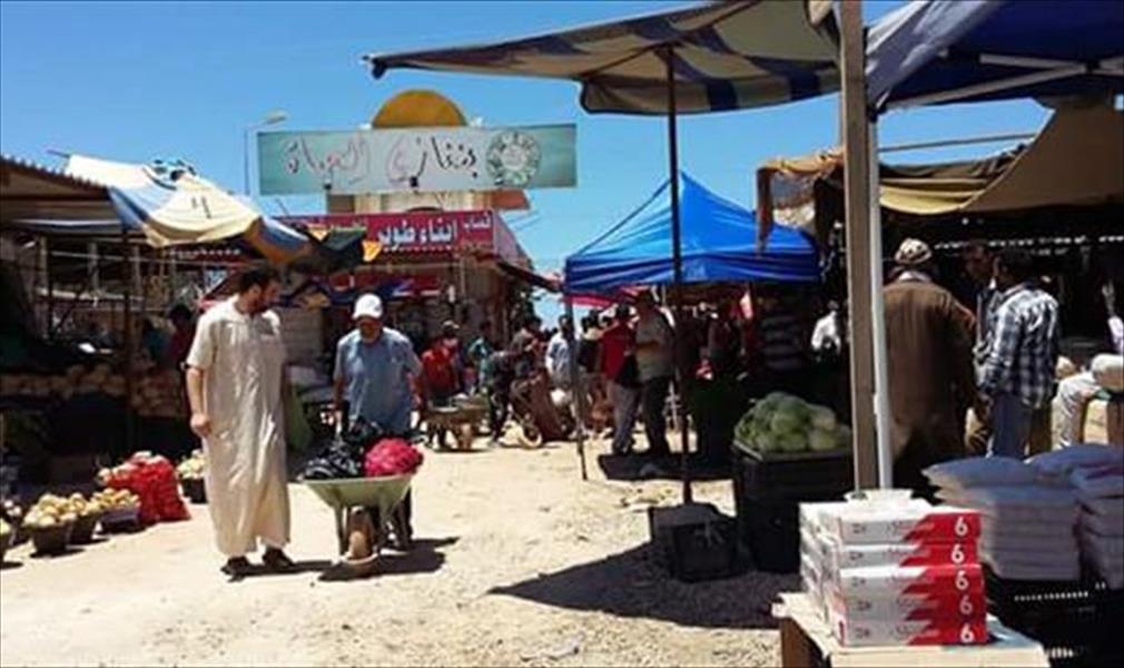 ازدحام في أسواق مدينة بنغازي في أول أيام رمضان