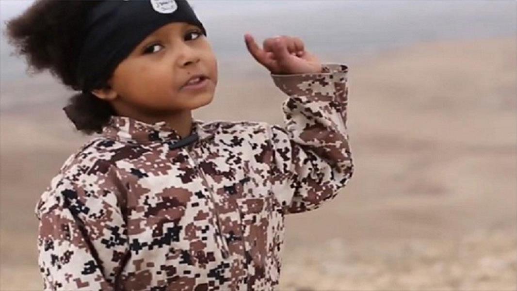 صحيفة بريطانية: «شبل داعش الصغير» يظهر في السويد