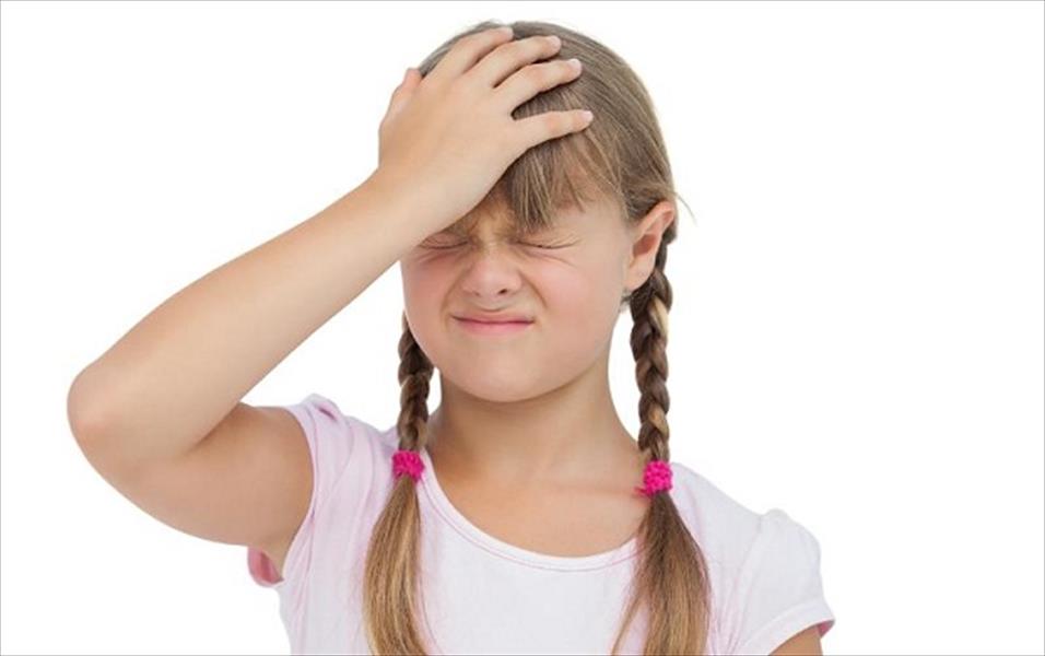 4 أسباب غريبة لإصابة طفلك بالصداع