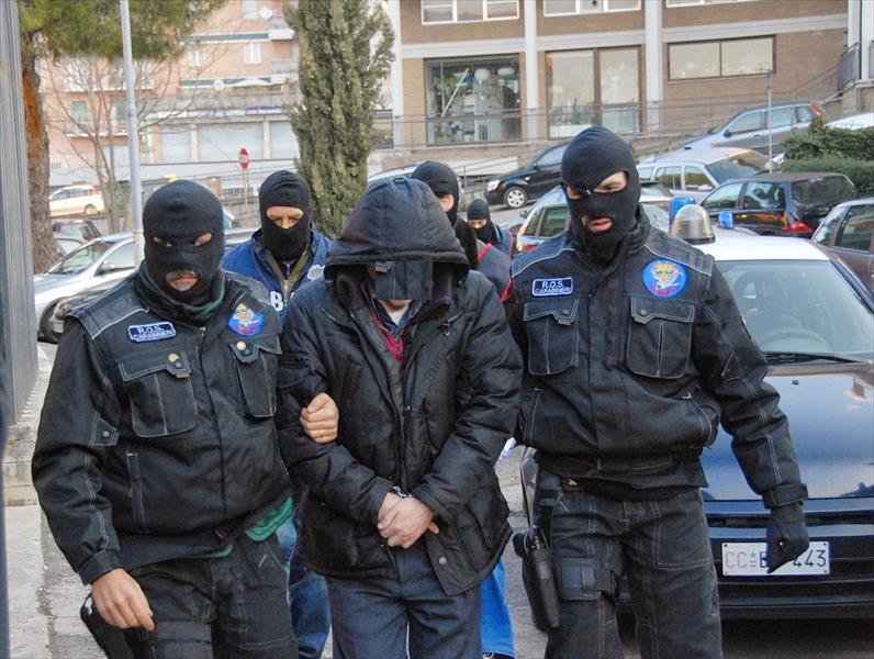 بعد مطاردته 20 عامًا الشرطة الإيطالية تعتقل زعيمًا للمافيا