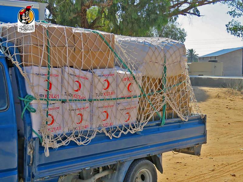 توزيع مساعدات للعائلات بالمناطق المحررة في سرت وتواصل صيانة المحطة البخارية