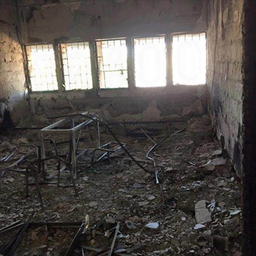 مجهولون يضرمون النار في إدارة معهد معلمات سبها