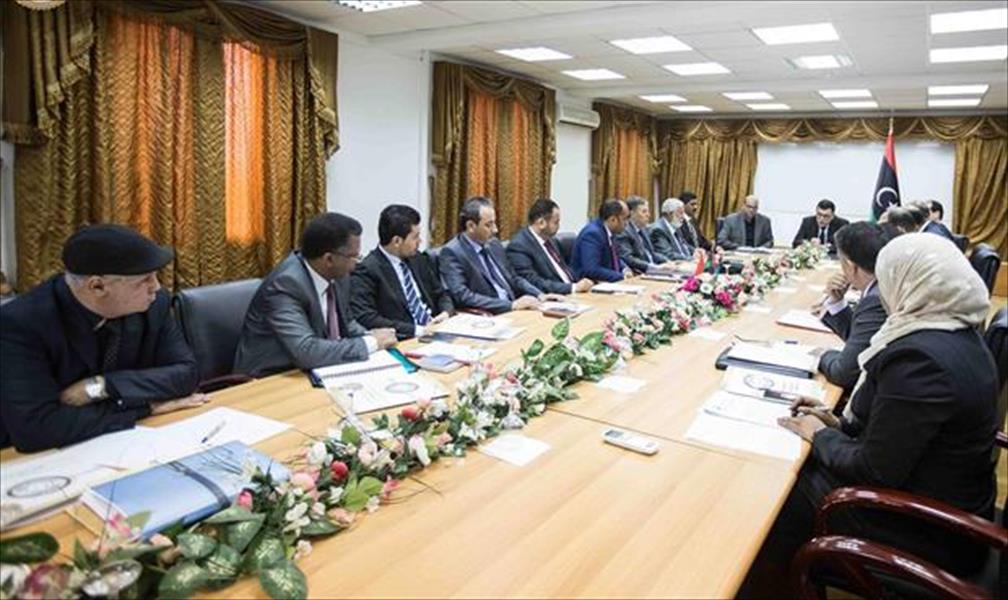 «الرئاسي» يقبل استقالة 4 وزراء من حكومة الوفاق الوطني