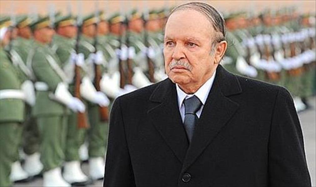 بوتفليقة يصدر عفوًا عن سبعة جنود ليبيين سجنوا بالجزائر