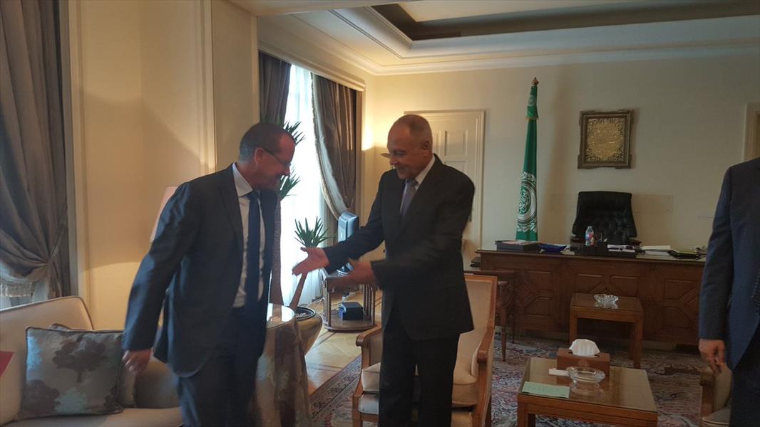 كوبلر يلتقي أمين جامعة الدول العربية في القاهرة